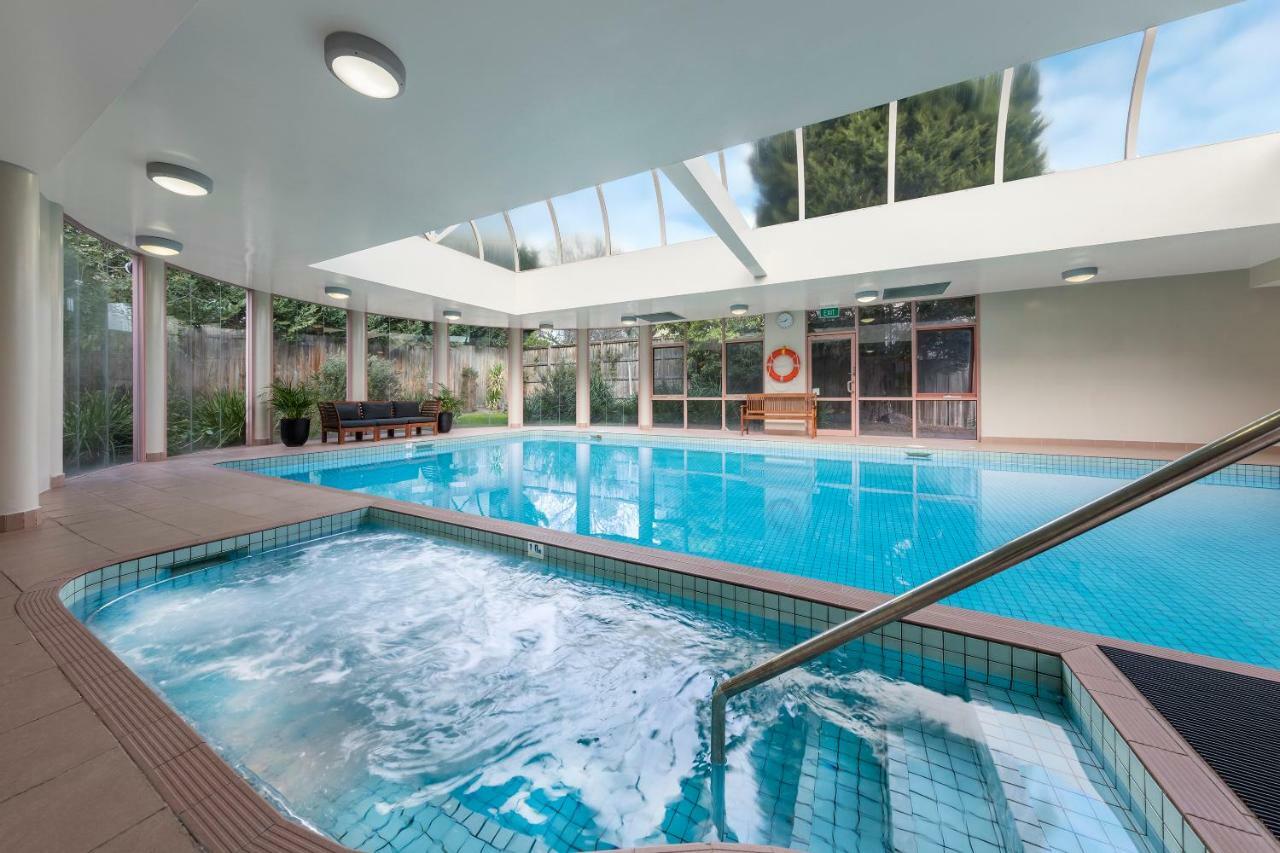 Kimberley Gardens Hotel, Serviced Apartments And Serviced Villas Мелбърн Екстериор снимка