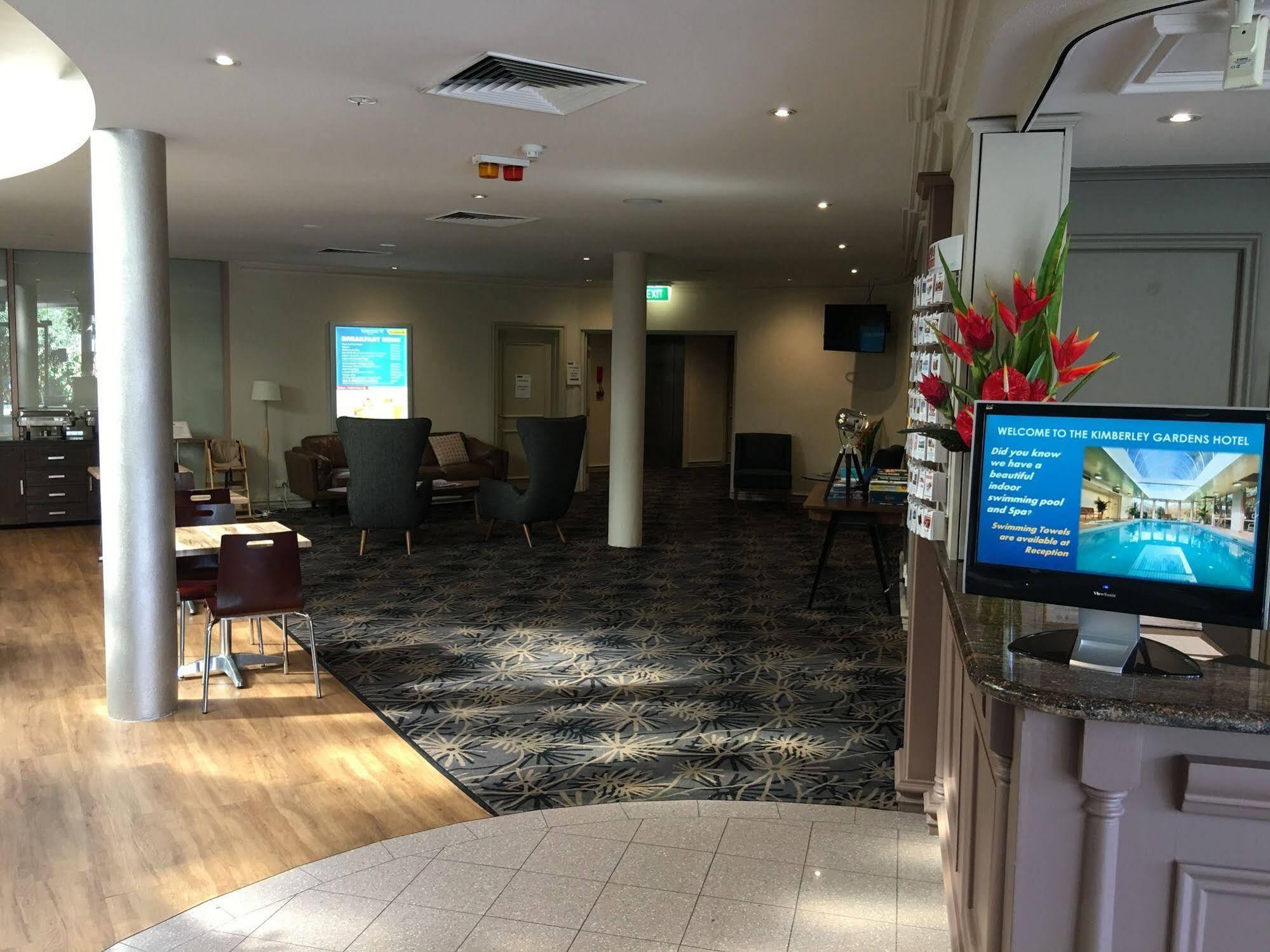 Kimberley Gardens Hotel, Serviced Apartments And Serviced Villas Мелбърн Екстериор снимка